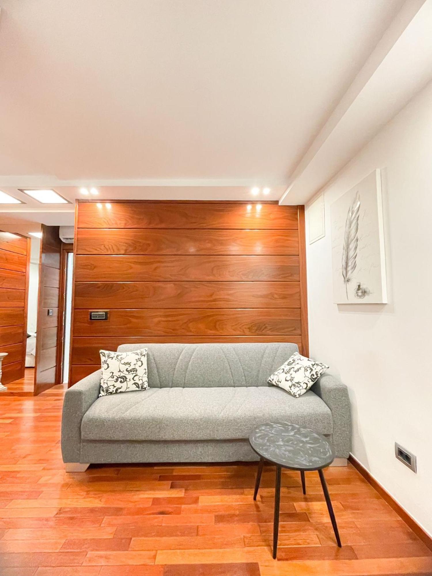 Main Street Studio And Rooms Zadar Bagian luar foto