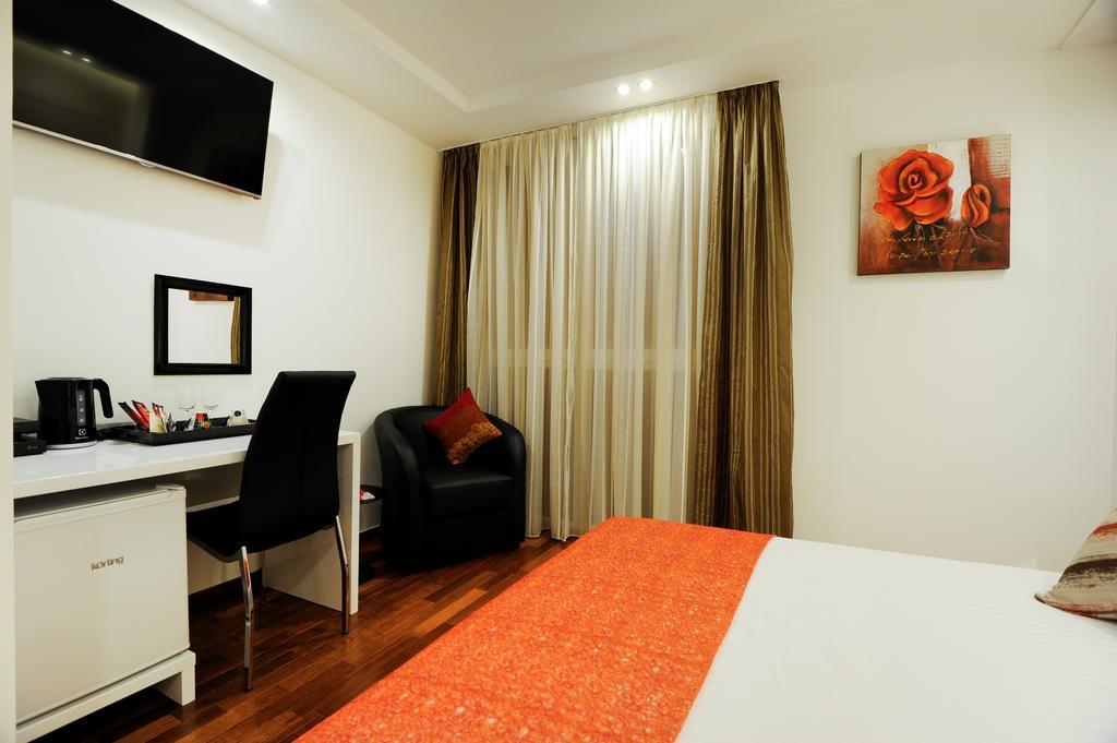 Main Street Studio And Rooms Zadar Ruang foto