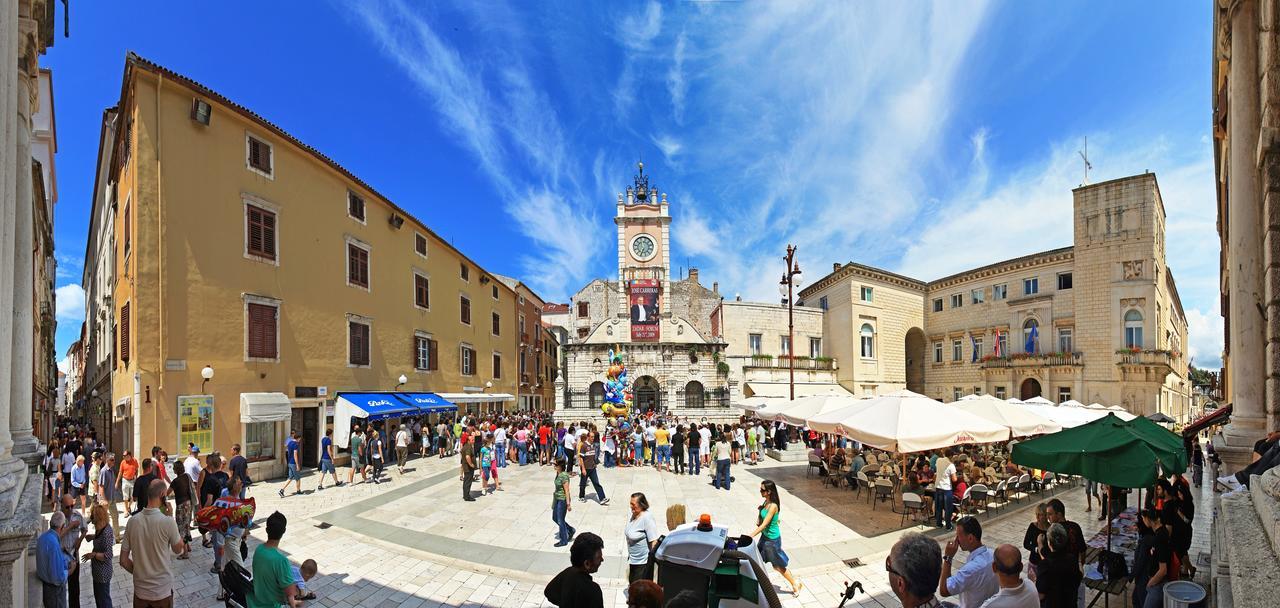 Main Street Studio And Rooms Zadar Bagian luar foto
